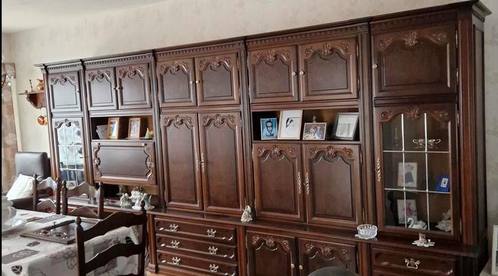 Kast Notelaar hout 450 L x 75 B cm, Antiek en Kunst, Antiek | Meubels | Kasten, Ophalen