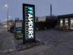 Te koop: Verlicht reclamebord – 370 cm hoog, Ophalen of Verzenden, Zo goed als nieuw, Reclamebord
