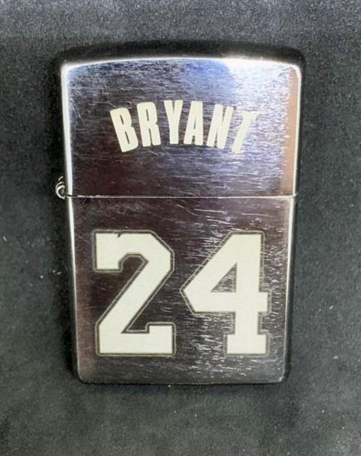 Custom ZIPPO lighter, Verzamelen, Rookartikelen, Aanstekers en Luciferdoosjes, Ophalen of Verzenden