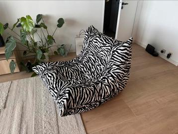 Togo ligne Roset comme neuf  disponible aux enchères