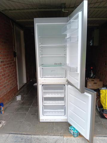 Whirlpool Koelkast met aparte vriezer beschikbaar voor biedingen