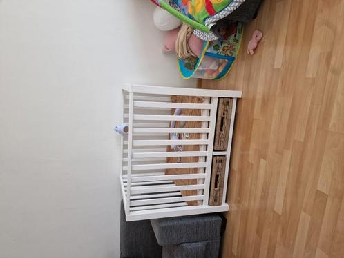 Babybox met kleed en speel, Kinderen en Baby's, Babyparken, Zo goed als nieuw, Ophalen