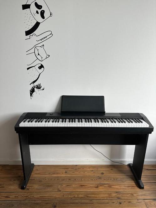 Digitale piano Casio CDP 130, met statief, pedaal, Muziek en Instrumenten, Piano's, Zo goed als nieuw, Piano, Zwart, Ophalen