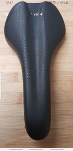 Fietszadel BONTRAGER ARVADA  COMP  breedte 138 mm, Fietsen en Brommers, Fietsonderdelen, Ophalen, Nieuw, Zadel