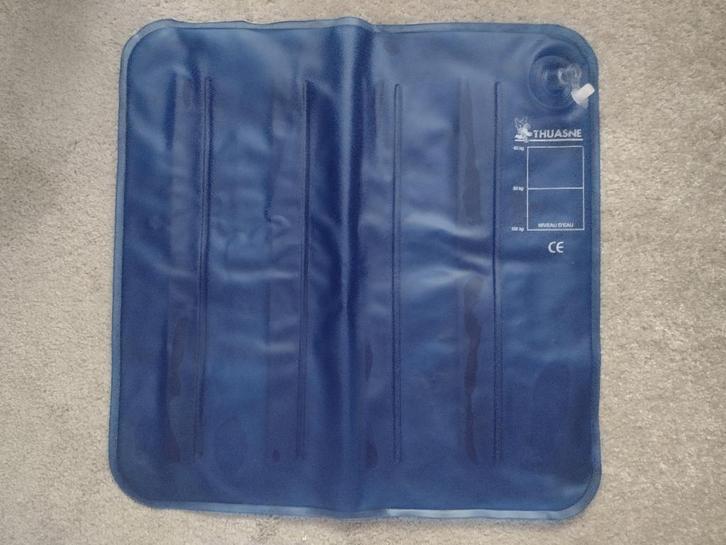 PRENEZ SOIN DE VOUS ! Coussin de siège anti escarres Thuasne, Divers, Matériel Infirmier, Comme neuf, Enlèvement ou Envoi