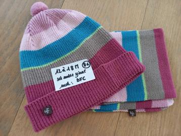 muts + sjaal BFC 12 à 18 maand beschikbaar voor biedingen
