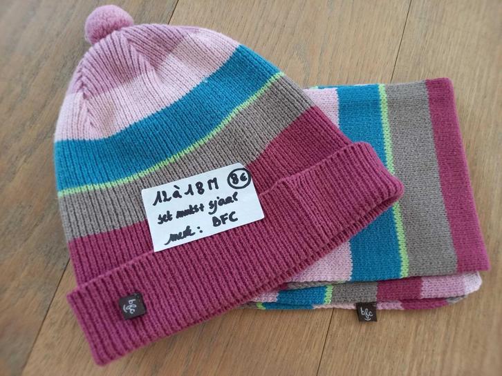 muts + sjaal BFC 12 à 18 maand, Kinderen en Baby's, Kinderkleding | Mutsen, Sjaals en Handschoenen, Zo goed als nieuw, Setje, Meisje