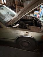Mercedes 190 E 1984 2.0 benzine automaat, Auto's, Mercedes-Benz, Automaat, Trekhaak, Onderhoudsboekje, Particulier