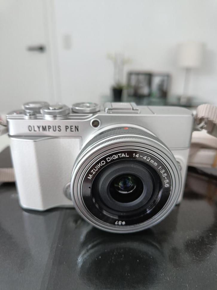 OM systems pen ep7 wit + 2 lenzen, Audio, Tv en Foto, Fotocamera's Digitaal, Zo goed als nieuw, Compact, Olympus, Ophalen of Verzenden