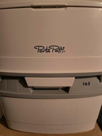 Porta potti 165. Nooit gebruikt . beschikbaar voor biedingen