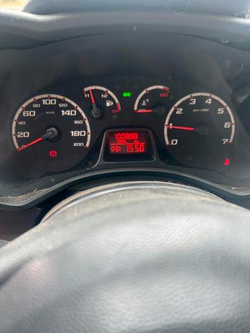 Ford KA, Autos, Rouge, Achat, Particulier, Tissu