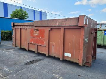 Gesloten container 20M3 in zeer goede staat ! Nummer 21 beschikbaar voor biedingen