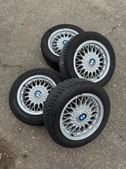 e30 BMW BBS 4X ET24 15x7 velgen met niquel-banden (origineel, Auto-onderdelen, Banden en Velgen, Banden en Velgen, Zomerbanden