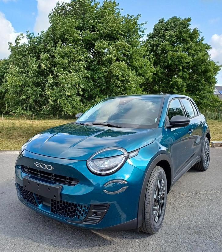 Fiat 600 Hybrid, Auto's, Fiat, Bedrijf, Te koop, Overige modellen, Achteruitrijcamera, Airconditioning, Android Auto, Apple Carplay