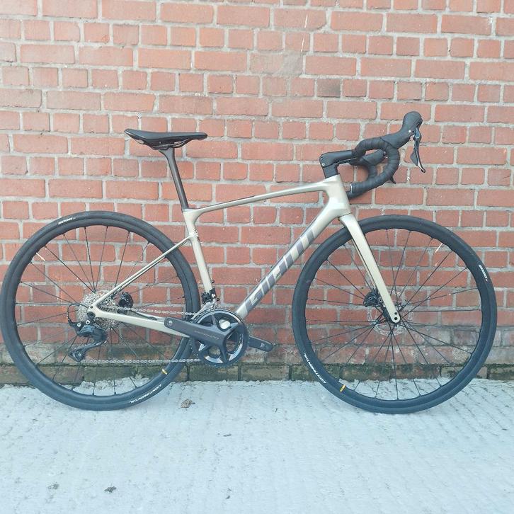 Giant defy advanced carbon, Vélos & Vélomoteurs, Vélos | Vélos de course, Comme neuf, Hommes, Giant, Plus de 20 vitesses, Autres dimensions