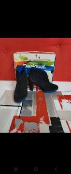 Boots desigual 37, Ophalen, Zo goed als nieuw
