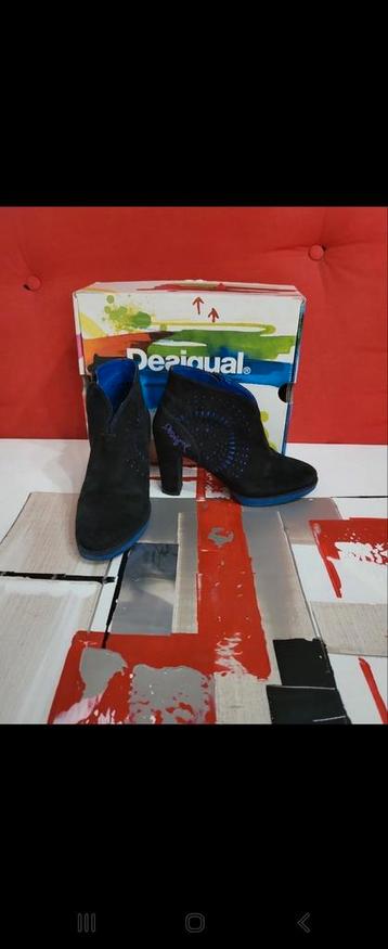 Boots desigual 37, Enlèvement, Comme neuf