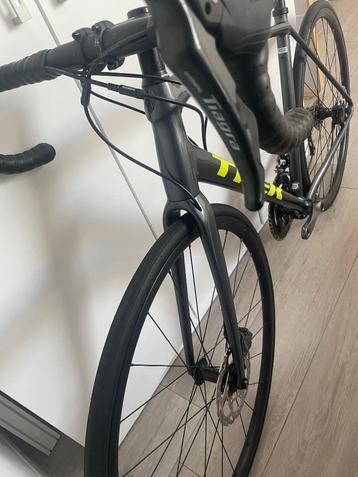 Trek Domane ALR 4 Disc 2023 beschikbaar voor biedingen
