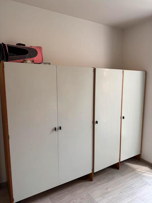 Grote, stevige kast – veel opbergruimte, Huis en Inrichting, Kasten | Kleerkasten, Zo goed als nieuw, Ophalen