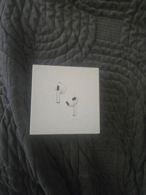 Apple AirPods (3rd generation), Audio, Tv en Foto, Hoofdtelefoons, Zo goed als nieuw, Overige merken, Draadloos, Bluetooth, Ophalen