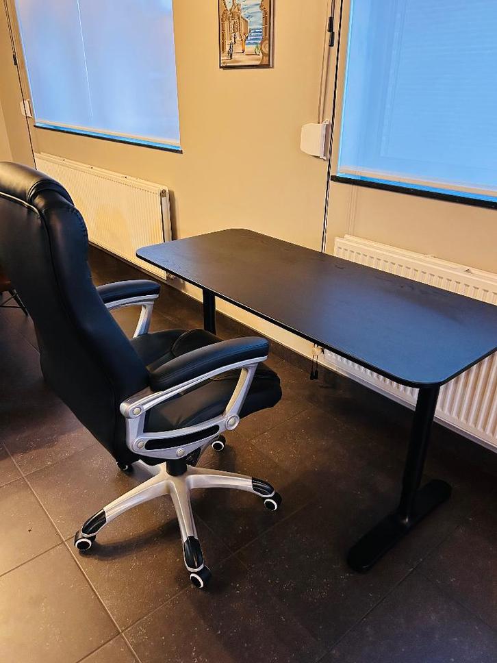 Mooie bureautafel en bijhorende bureaustoel, Huis en Inrichting, Bureaustoelen, Zo goed als nieuw, Bureaustoel, Zwart, Ergonomisch