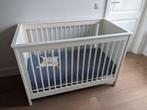 Babybed Ledikant + matras, Kinderen en Baby's, Babywiegjes en Ledikanten, Ophalen, Zo goed als nieuw, Ledikant