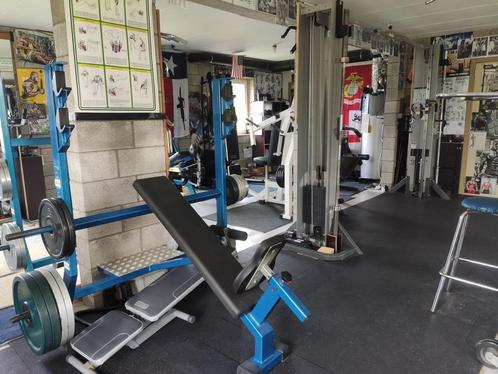 salle full équipée - fitness, cardio., musculation, Sports & Fitness, Appareils de fitness, Comme neuf, Autres types, Bras, Jambes
