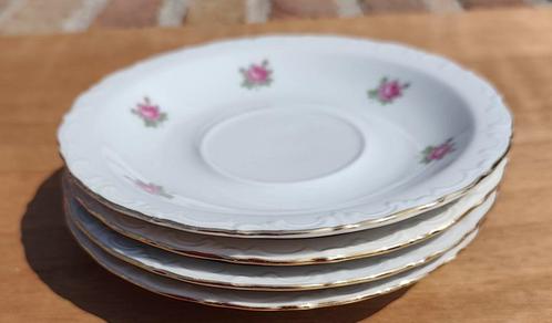 Kahla ondertasjes met roosjes, Antiek en Kunst, Antiek | Servies los, Ophalen