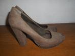 Pumps Marco Tozzi / Maat 39, Kleding | Dames, Schoenen, Pumps, Bruin, Marco Tozzi, Ophalen of Verzenden