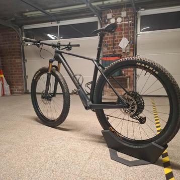 Canyon Exceed CF SLX 9, Vélos & Vélomoteurs, Enlèvement, Comme neuf