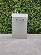 zwevend toiletmeubel met wastafel en kraan, Ophalen, Gebruikt, Wastafel