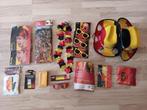 België supporter set met pruiken, bierhoeden, schmink, ..., Hobby en Vrije tijd, Ophalen of Verzenden, Nieuw, Hoed of Pruik