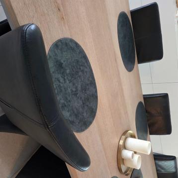Stoelen eetkamer beschikbaar voor biedingen