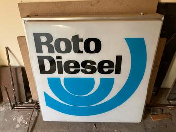 Oude Roto diesel garage reclamebord lichtbak (vintage) beschikbaar voor biedingen