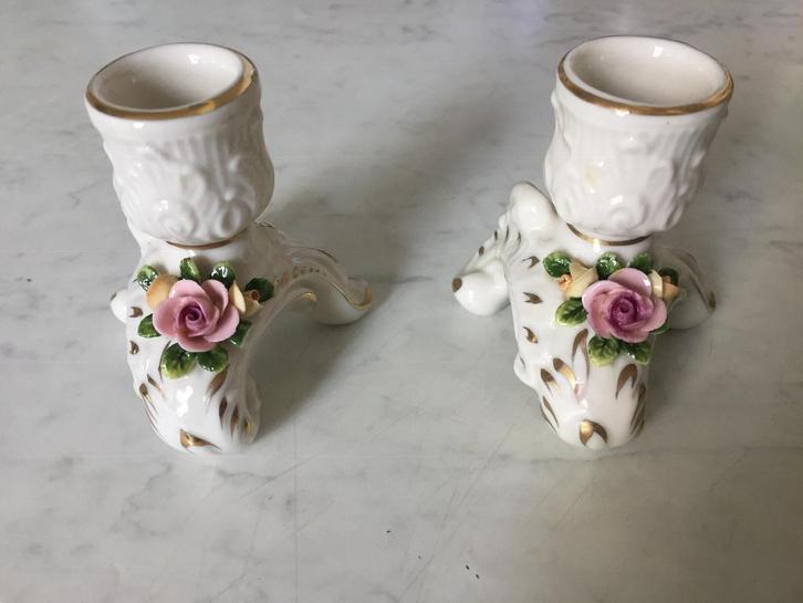 Paar porseleinen kandelaars van Rudolf Kammer, Antiek en Kunst, Antiek | Kandelaars, Overige materialen, Ophalen of Verzenden