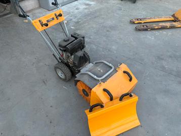 Stiga veegborstel beschikbaar voor biedingen