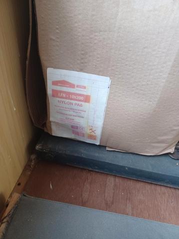 Isolatie plug en spouwankers, Enlèvement