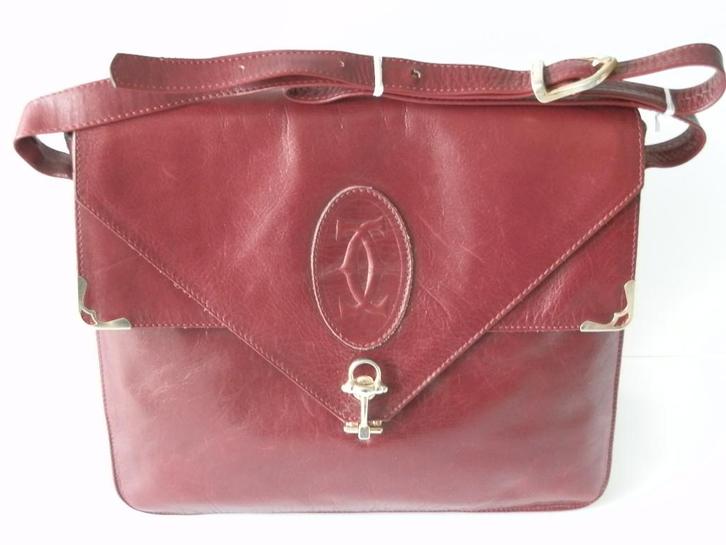Cartier schoudertas. Leer., Handtassen en Accessoires, Tassen | Damestassen, Zo goed als nieuw, Schoudertasje, Rood, Ophalen of Verzenden
