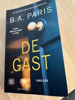 Thriller De Gast - B.A. Paris, Boeken, B.A. Paris, Ophalen of Verzenden, Zo goed als nieuw