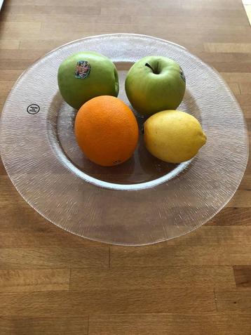 Fruitschaal in glas Italiaanse design beschikbaar voor biedingen