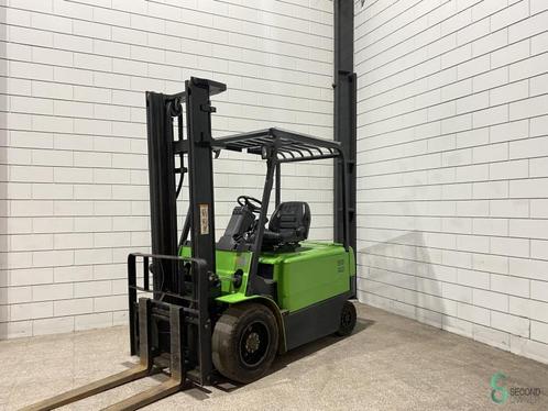 Heftruck Caterpillar EP30K PAC 2011, Zakelijke goederen, Machines en Bouw | Heftrucks en Intern transport, Heftruck, Elektrisch