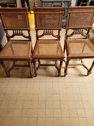 3 chaises anciennes à vendre beschikbaar voor biedingen