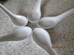 Cuillères (5) pour mise en bouche en porcelaine fine., Ophalen of Verzenden, Zo goed als nieuw, Bord(en), Effen