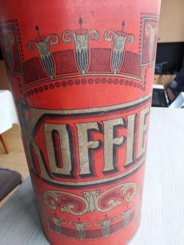 mooie oude blikken doos "koffie" beschikbaar voor biedingen