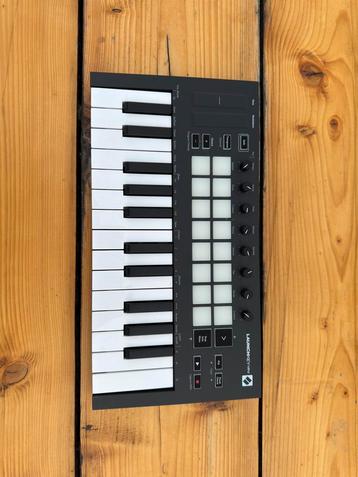 Novation Launchkey Mini – zo goed als nieuw (garantie) beschikbaar voor biedingen