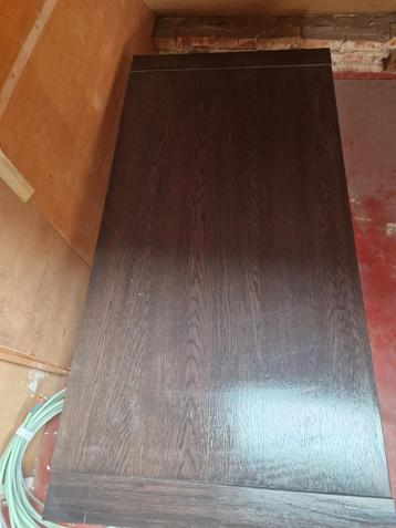 Salontafel beschikbaar voor biedingen