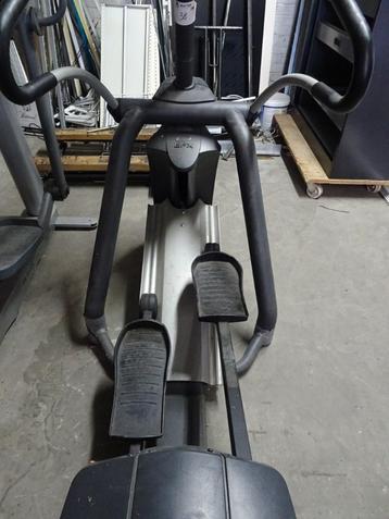 2 crosstrainers, Jambes, Synthétique, Enlèvement, Utilisé