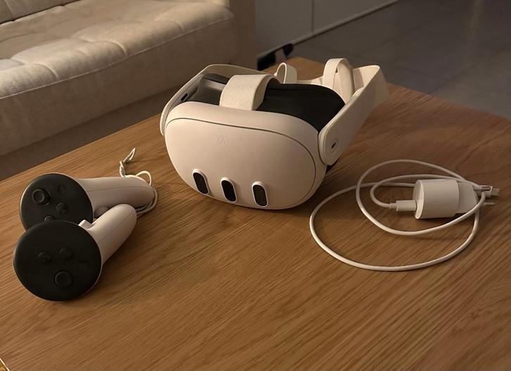 Meta Quest 3, Consoles de jeu & Jeux vidéo, Virtual Reality, Comme neuf, Autres plateformes, Lunettes VR, Enlèvement