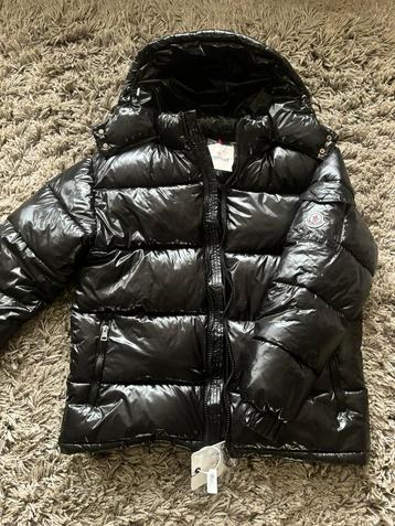 Moncler Maya, Kleding | Heren, Jassen | Winter, Ophalen of Verzenden, Maat 52/54 (L)