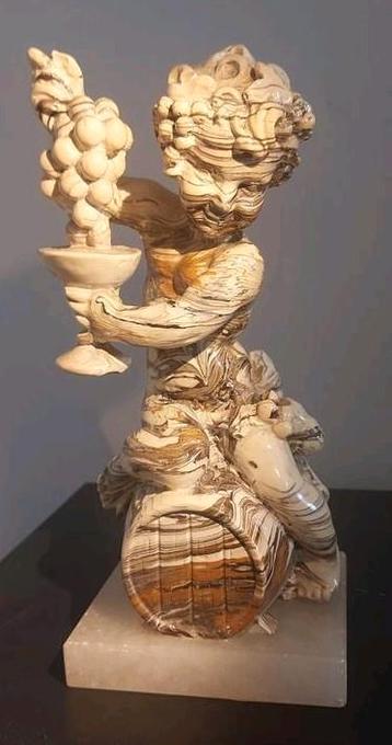 Beeld Sculptuur op marmeren voet 24 cm Bacchus ? beschikbaar voor biedingen